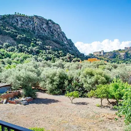 Kosmos Bed & Breakfast