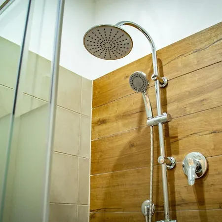 Bed & Breakfast Kosmos 4*