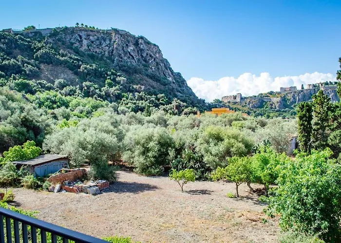 Kosmos Bed and Breakfast